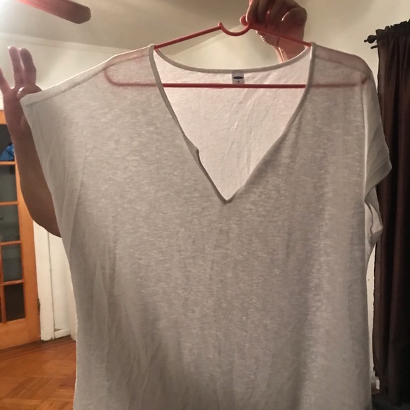 Three v neck short shirts - Picture 2 of 2
